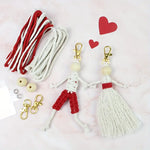 Load image into Gallery viewer, Macrame People Keychain