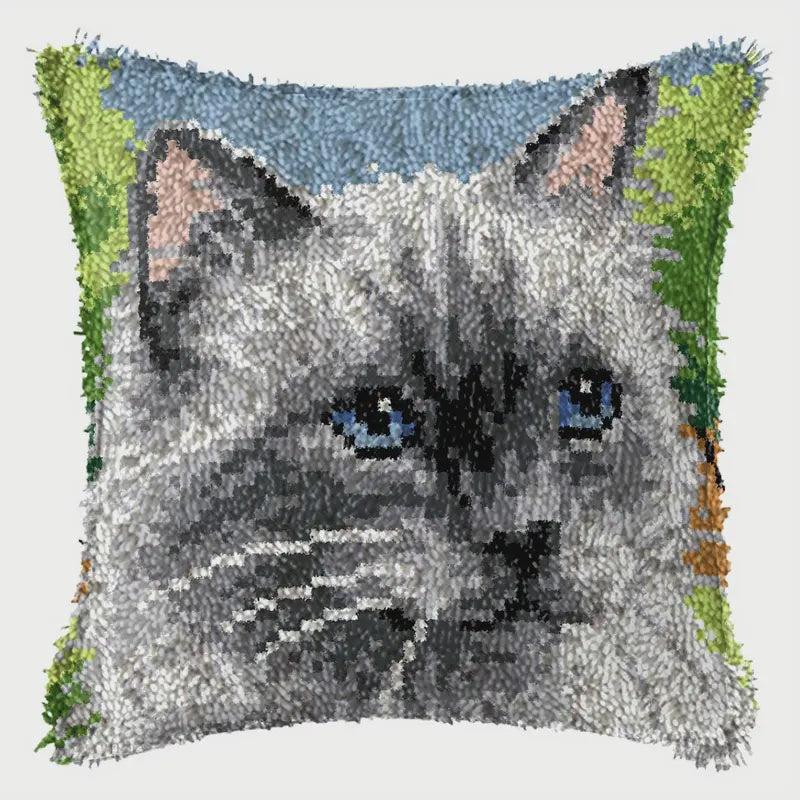 Latch Hook Pillow Kit - Cat