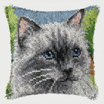 Load image into Gallery viewer, Latch Hook Pillow Kit - Cat
