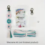 Load image into Gallery viewer, Macrame  Daisy Keychain
