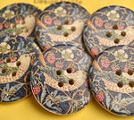 将图片加载到图库查看器，William Morris Inspired Strawberry Thief Buttons 30mm
